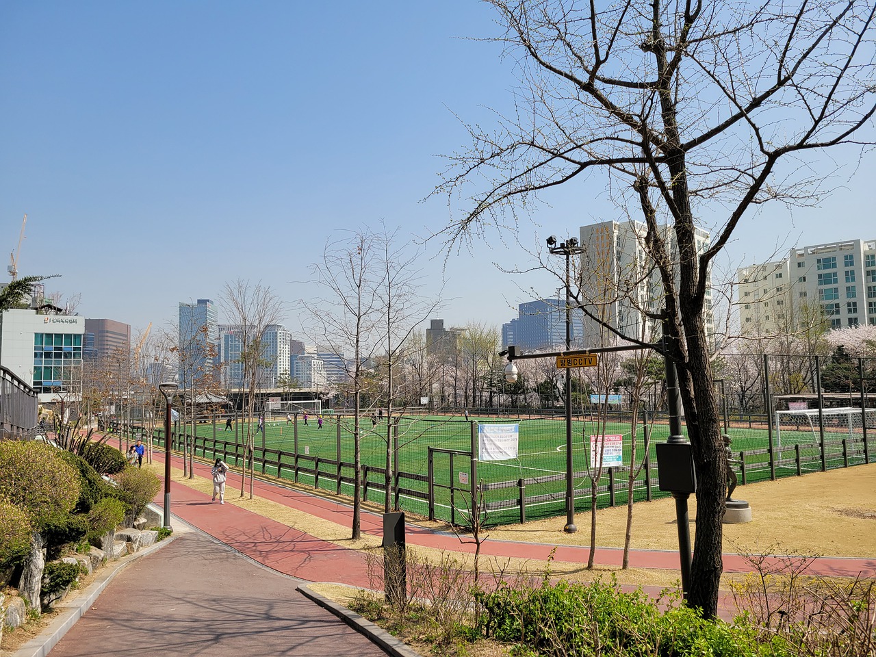 势表现与关 势表现与关